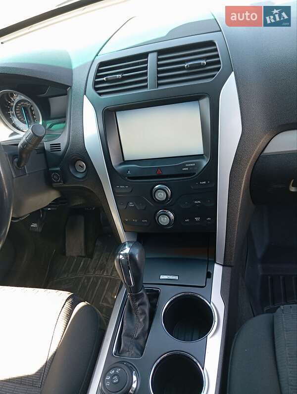 Внедорожник / Кроссовер Ford Explorer 2013 в Дубно