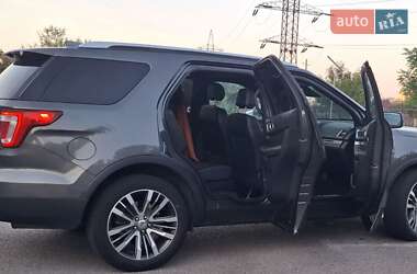 Внедорожник / Кроссовер Ford Explorer 2016 в 