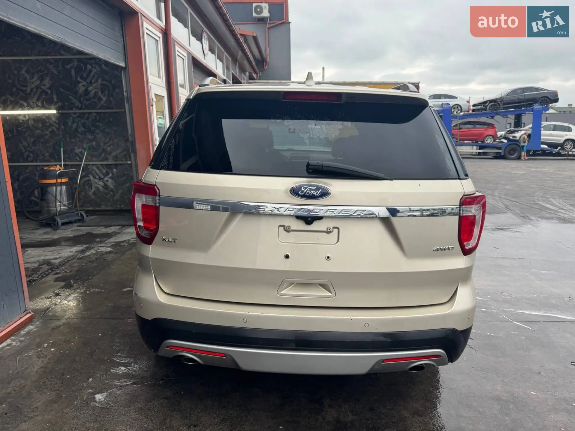2017 Ford Explorer - мініатюра 4