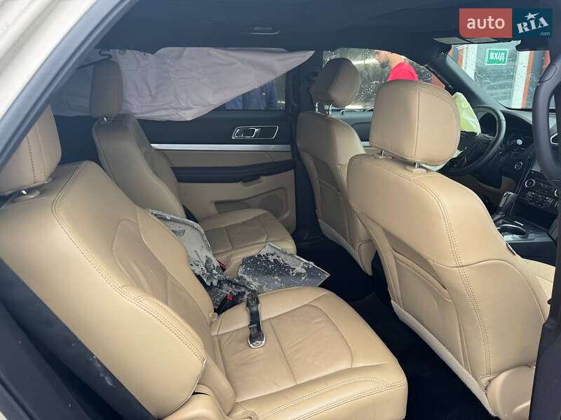 Позашляховик / Кросовер Ford Explorer 2017 в Львові фото 10 Позашляховик / Кросовер Ford Explorer 2017 в Львові