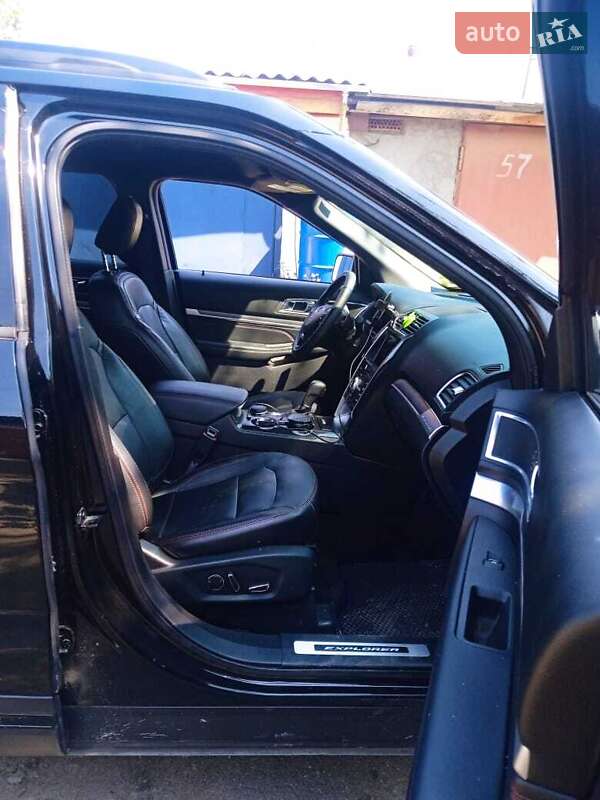 Внедорожник / Кроссовер Ford Explorer 2018 в Киеве фото 5 Внедорожник / Кроссовер Ford Explorer 2018 в Киеве