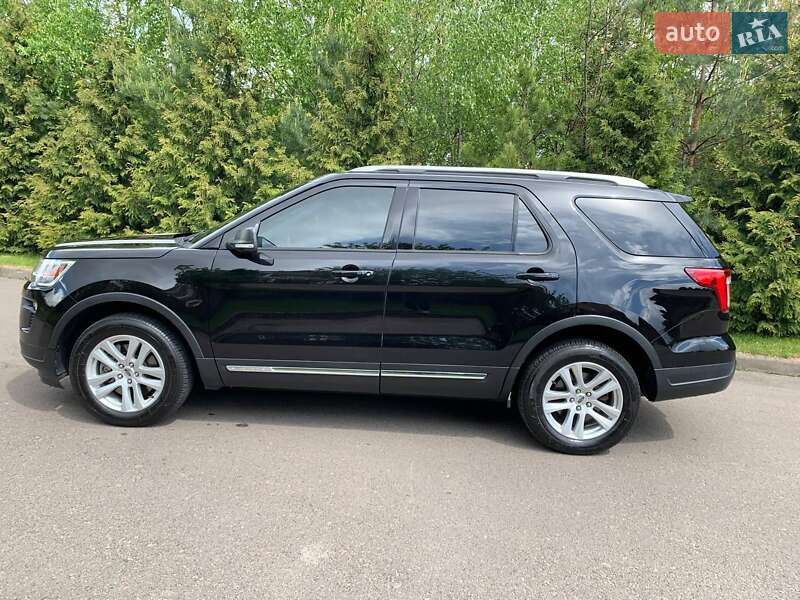 Внедорожник / Кроссовер Ford Explorer 2018 в Ровно
