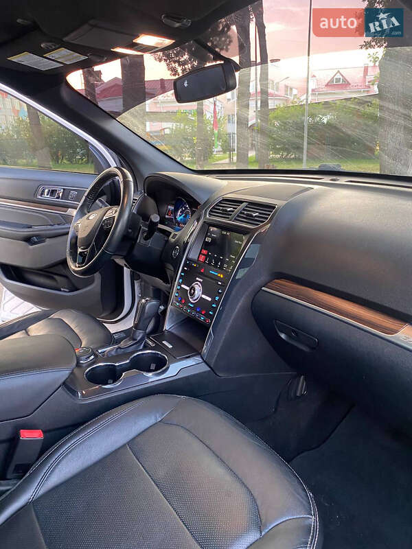 Внедорожник / Кроссовер Ford Explorer 2018 в Киеве