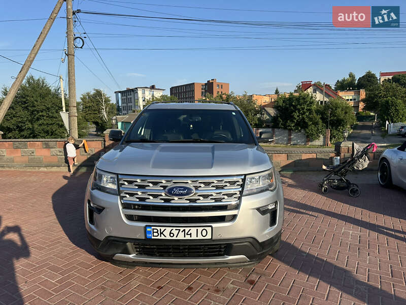Внедорожник / Кроссовер Ford Explorer 2018 в Ровно