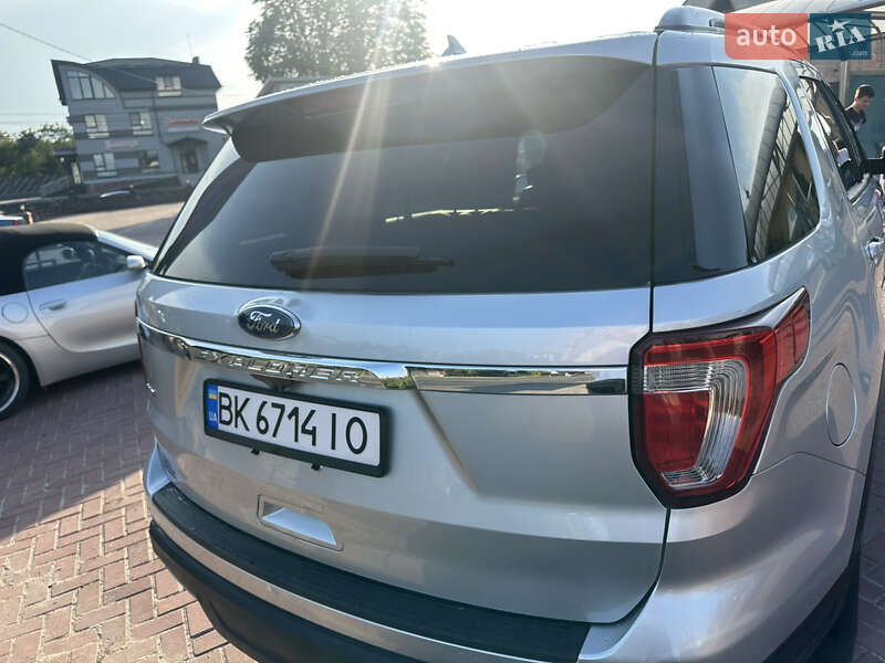 Внедорожник / Кроссовер Ford Explorer 2018 в Ровно