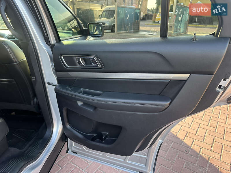 Внедорожник / Кроссовер Ford Explorer 2018 в Ровно
