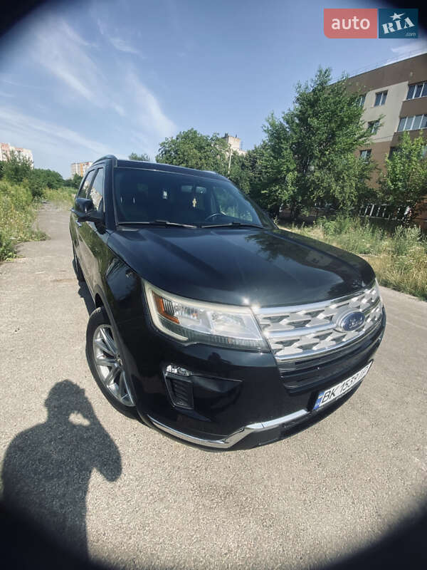 Внедорожник / Кроссовер Ford Explorer 2017 в Ровно