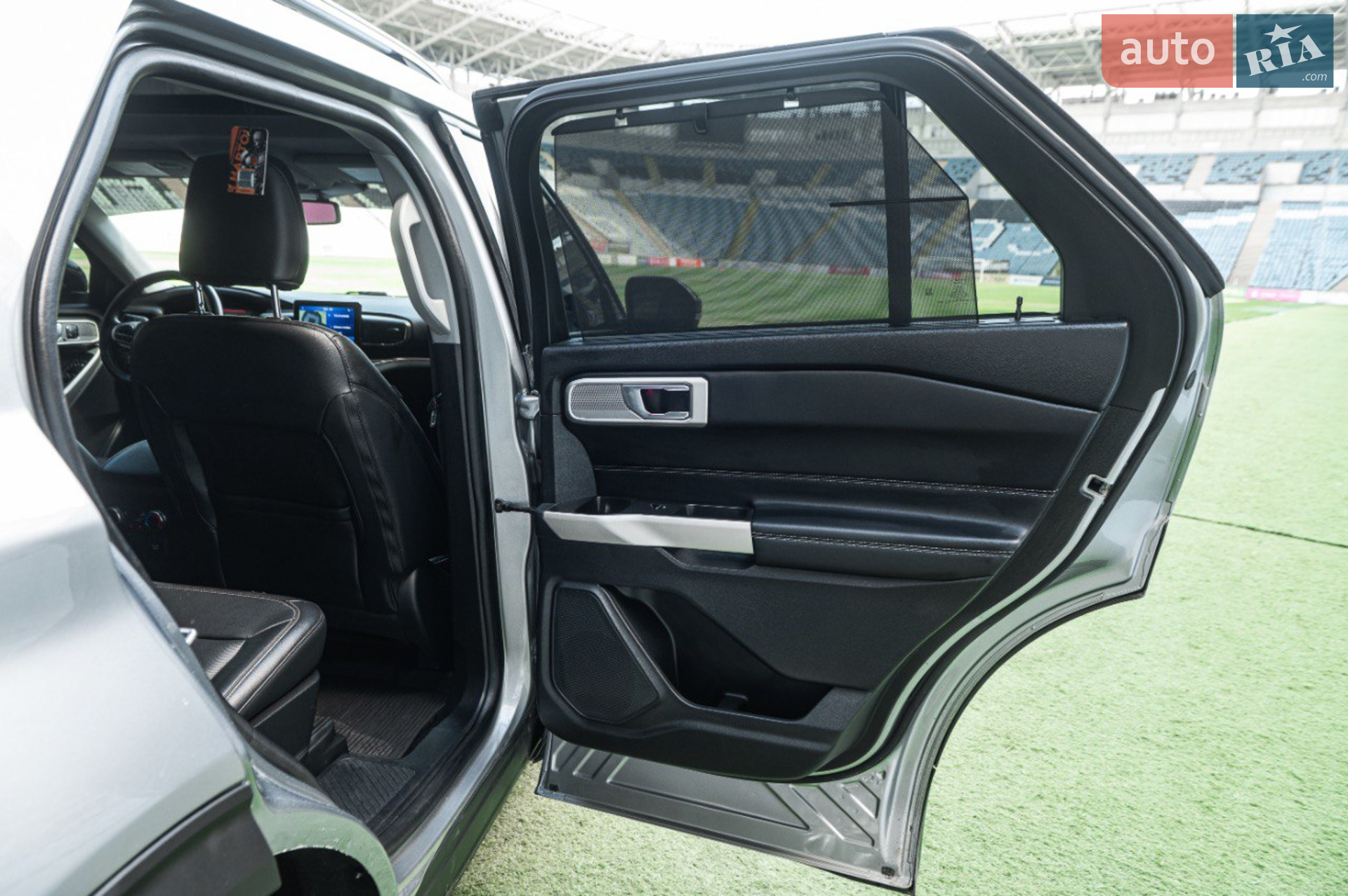 2021 Ford Explorer - мініатюра 26