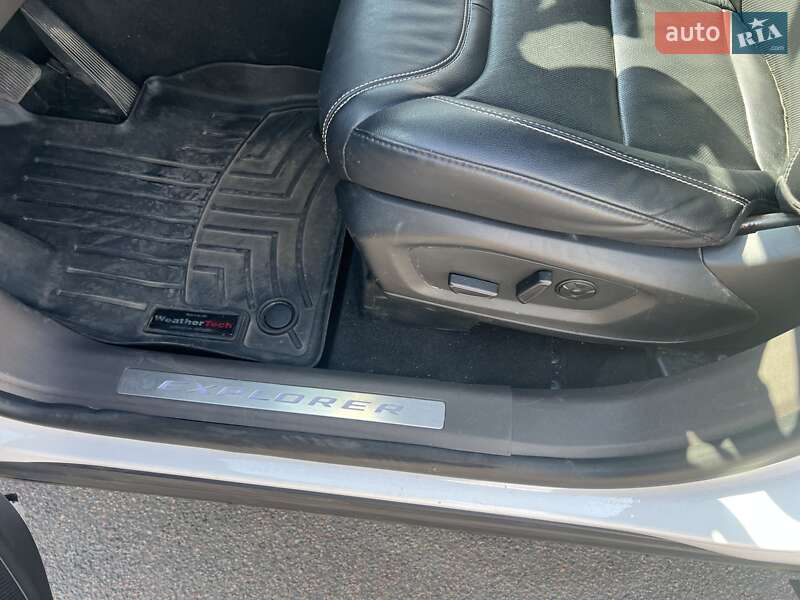 Внедорожник / Кроссовер Ford Explorer 2019 в Киеве