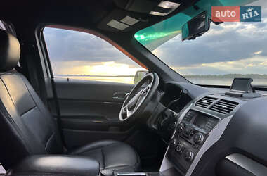 Внедорожник / Кроссовер Ford Explorer 2015 в 