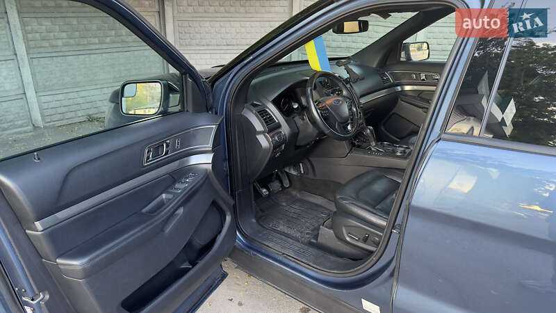 Внедорожник / Кроссовер Ford Explorer 2018 в Виннице