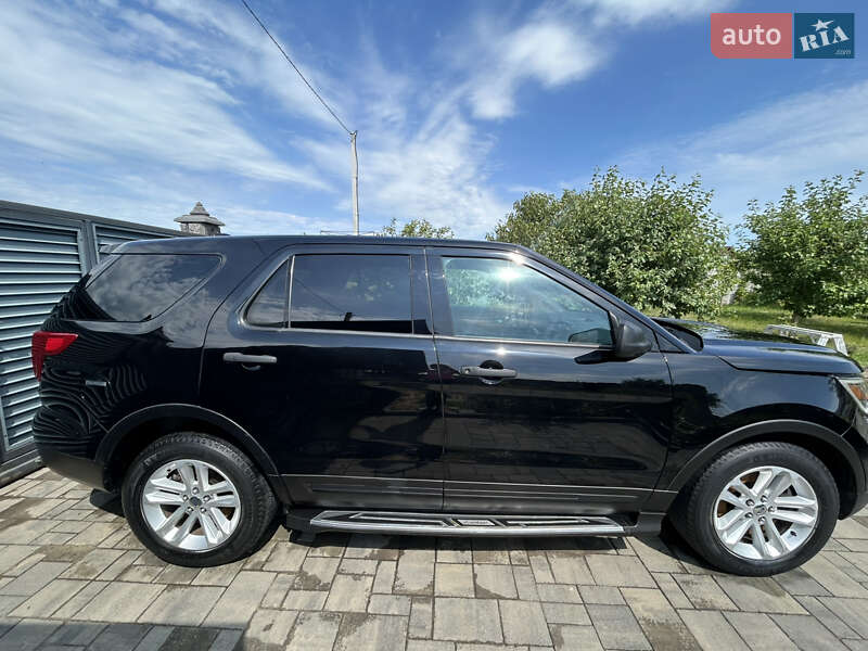 Внедорожник / Кроссовер Ford Explorer 2017 в Ровно
