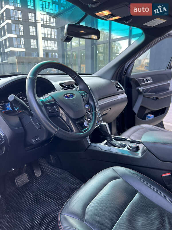Позашляховик / Кросовер Ford Explorer 2016 в Івано-Франківську
