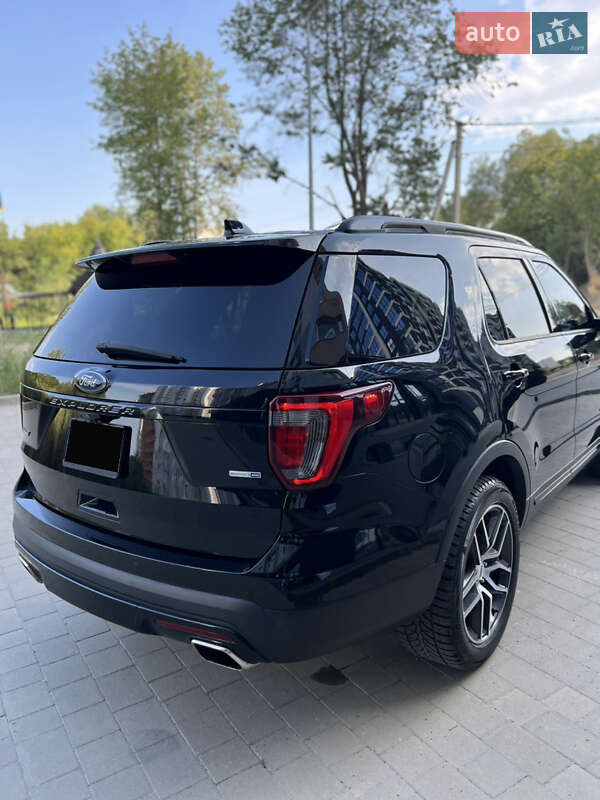 Позашляховик / Кросовер Ford Explorer 2016 в Івано-Франківську