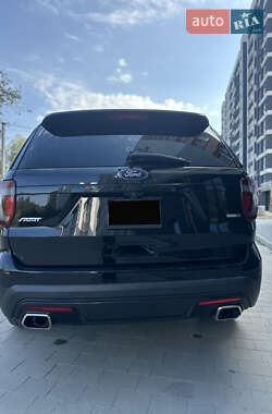 Внедорожник / Кроссовер Ford Explorer 2016 в Ивано-Франковске