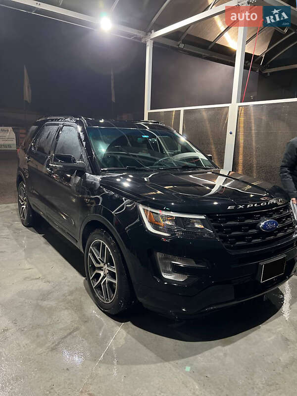 Позашляховик / Кросовер Ford Explorer 2016 в Івано-Франківську