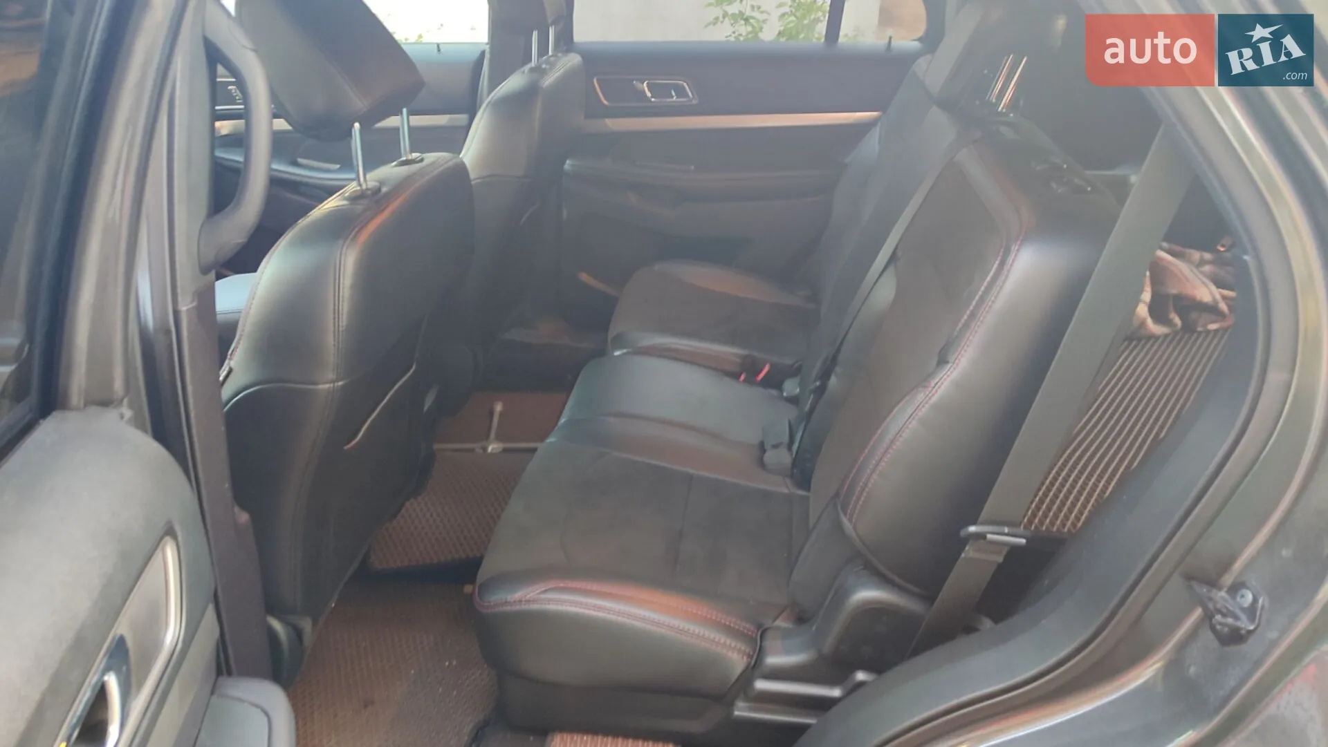 2018 Ford Explorer - мініатюра 12