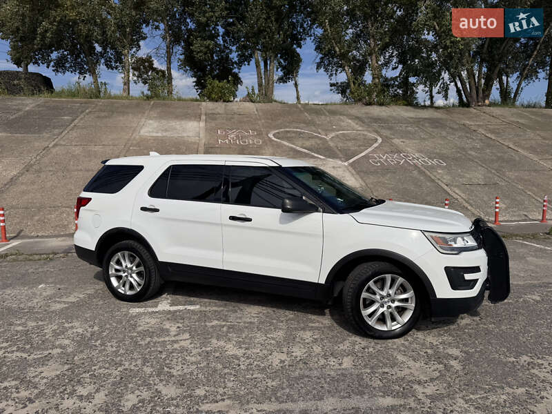 Внедорожник / Кроссовер Ford Explorer 2016 в Киеве