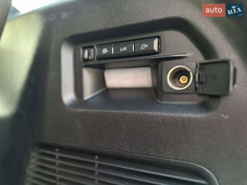 Позашляховик / Кросовер Ford Explorer 2019 в Рівному