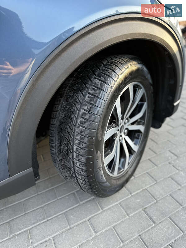 Позашляховик / Кросовер Ford Explorer 2019 в Рівному