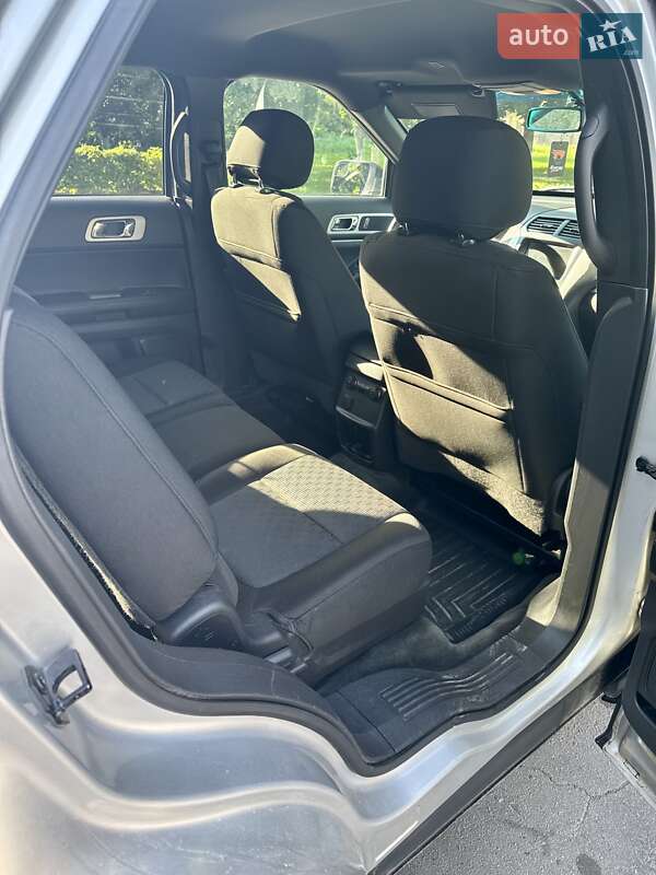 Внедорожник / Кроссовер Ford Explorer 2013 в Дубно