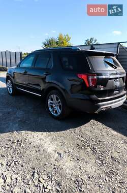 Внедорожник / Кроссовер Ford Explorer 2017 в Ровно
