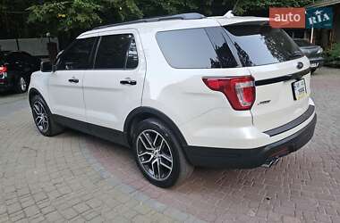 Внедорожник / Кроссовер Ford Explorer 2019 в 