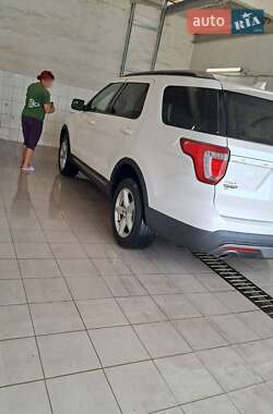 Позашляховик / Кросовер Ford Explorer 2015 в Білій Церкві