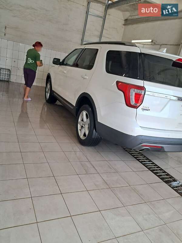 Позашляховик / Кросовер Ford Explorer 2015 в Білій Церкві
