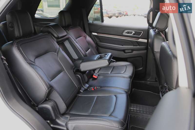 Позашляховик / Кросовер Ford Explorer 2017 в Києві фото 12 Позашляховик / Кросовер Ford Explorer 2017 в Києві