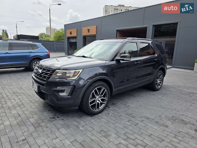 Позашляховик / Кросовер Ford Explorer 2016 в Києві