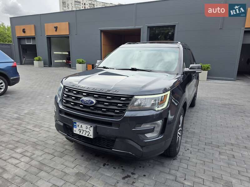 Позашляховик / Кросовер Ford Explorer 2016 в Києві