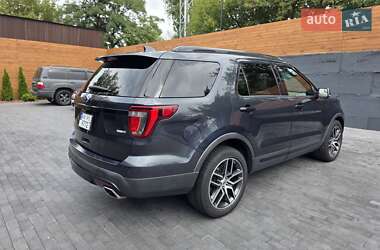 Позашляховик / Кросовер Ford Explorer 2016 в Києві