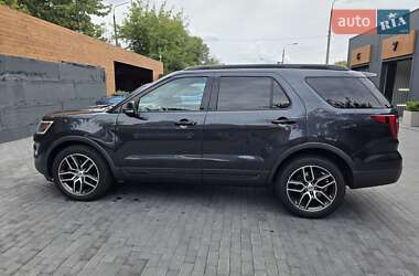 Позашляховик / Кросовер Ford Explorer 2016 в Києві
