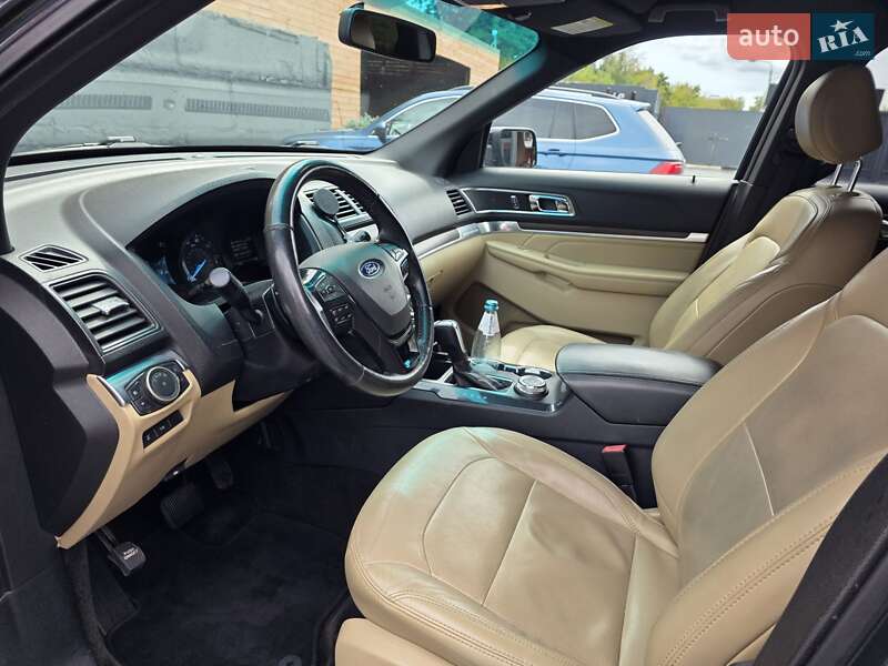 Позашляховик / Кросовер Ford Explorer 2016 в Києві