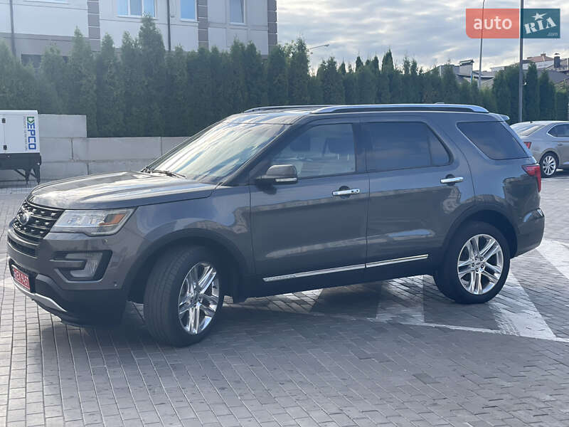 Позашляховик / Кросовер Ford Explorer 2016 в Рівному