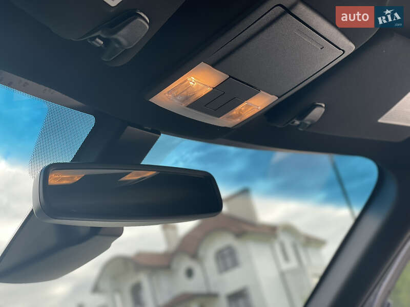 Позашляховик / Кросовер Ford Explorer 2016 в Рівному