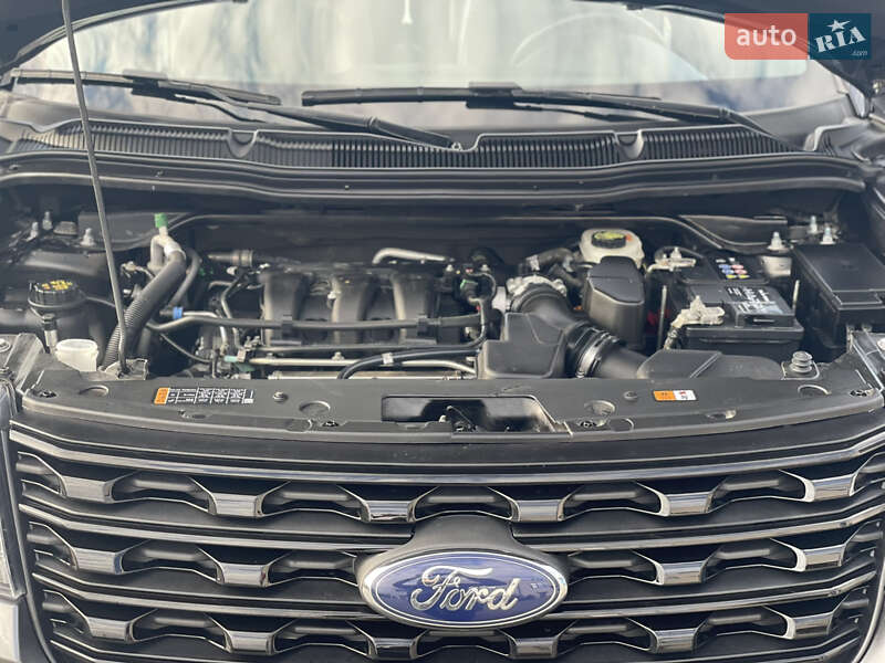 Позашляховик / Кросовер Ford Explorer 2016 в Рівному