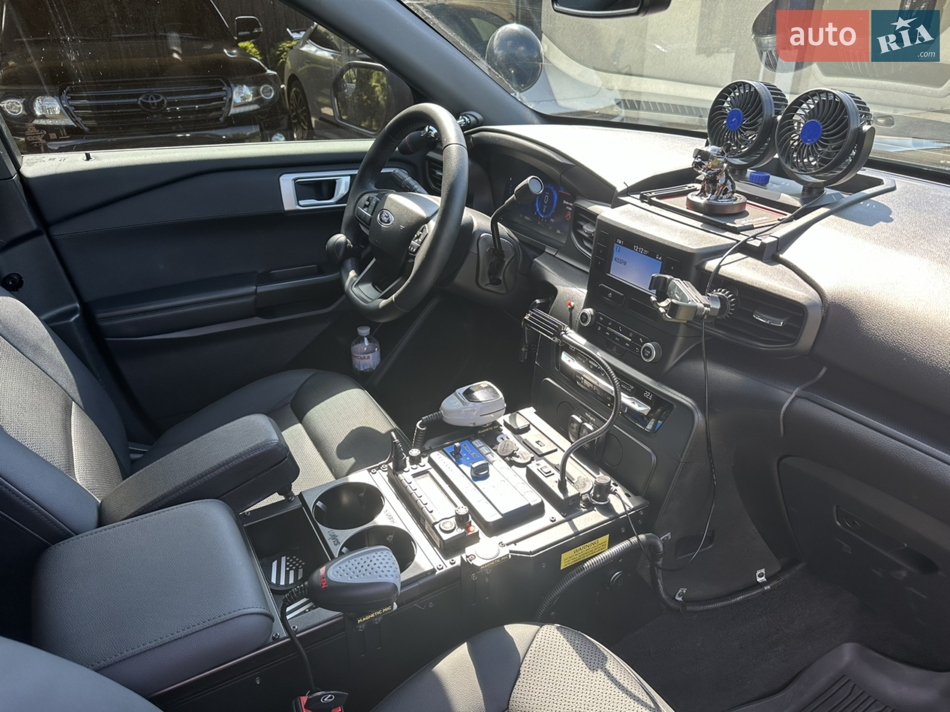 2022 Ford Explorer - мініатюра 10