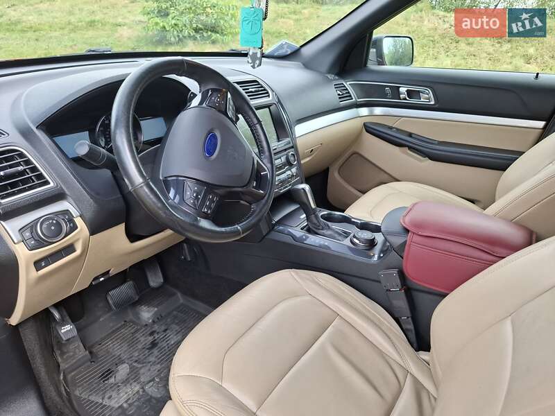 Внедорожник / Кроссовер Ford Explorer 2017 в Ивано-Франковске фото 14 Внедорожник / Кроссовер Ford Explorer 2017 в Ивано-Франковске