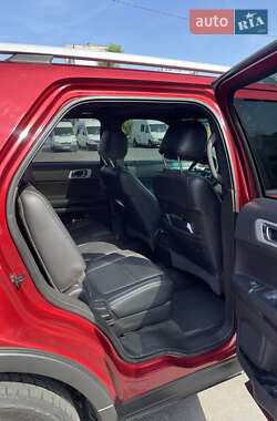 Внедорожник / Кроссовер Ford Explorer 2014 в 