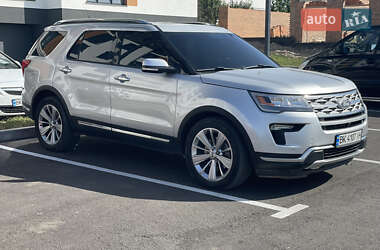 Внедорожник / Кроссовер Ford Explorer 2019 в 