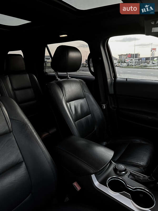 Позашляховик / Кросовер Ford Explorer 2015 в Луцьку фото 11 Позашляховик / Кросовер Ford Explorer 2015 в Луцьку
