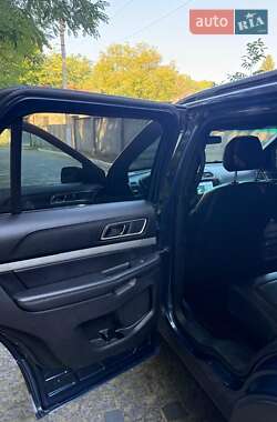 Внедорожник / Кроссовер Ford Explorer 2016 в 