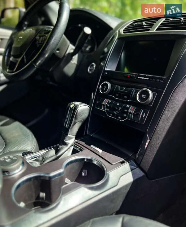 Внедорожник / Кроссовер Ford Explorer 2018 в Киеве