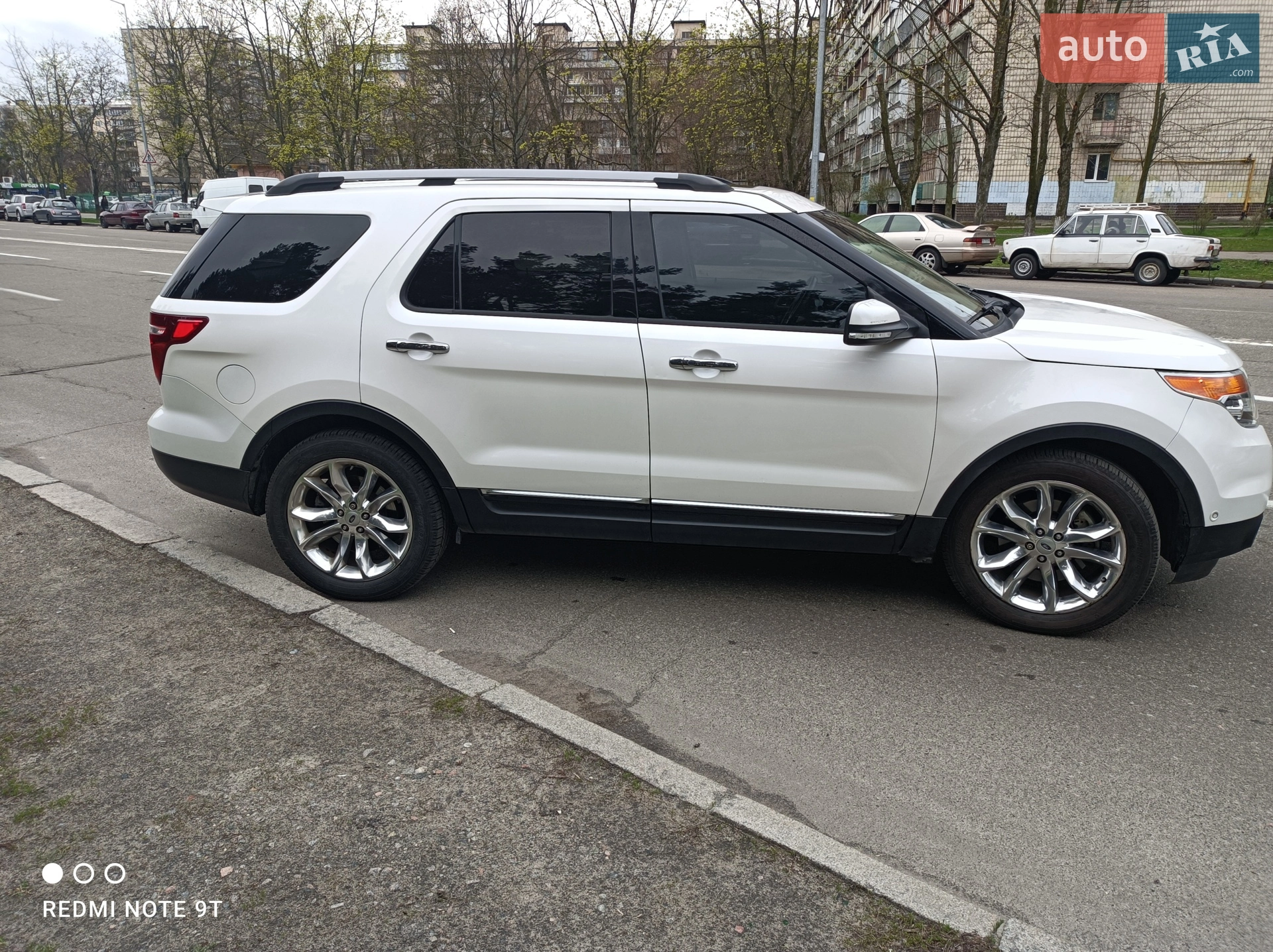 2014 Ford Explorer - мініатюра 2