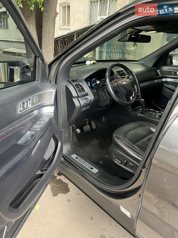 Позашляховик / Кросовер Ford Explorer 2018 в Одесі