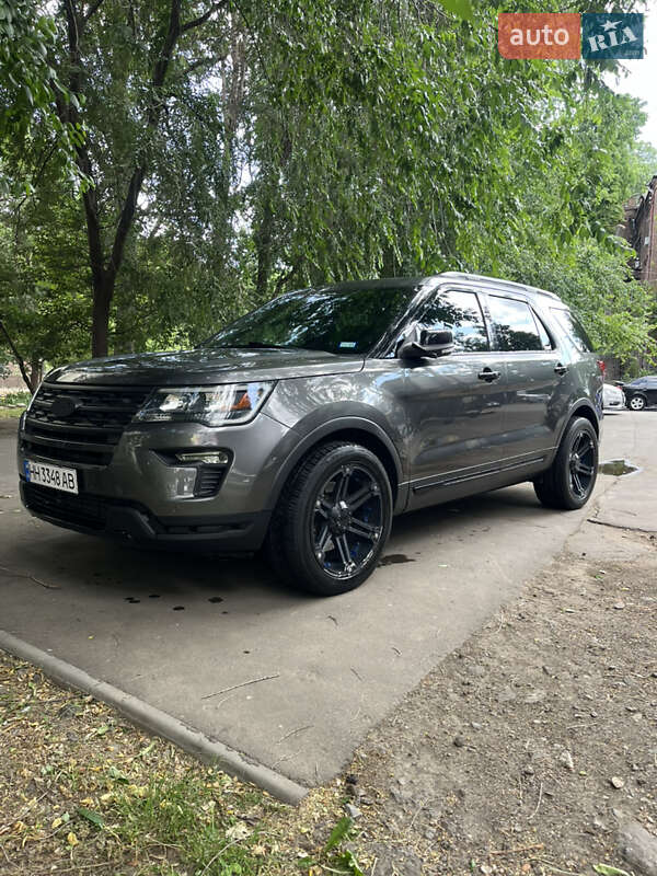 Позашляховик / Кросовер Ford Explorer 2018 в Одесі