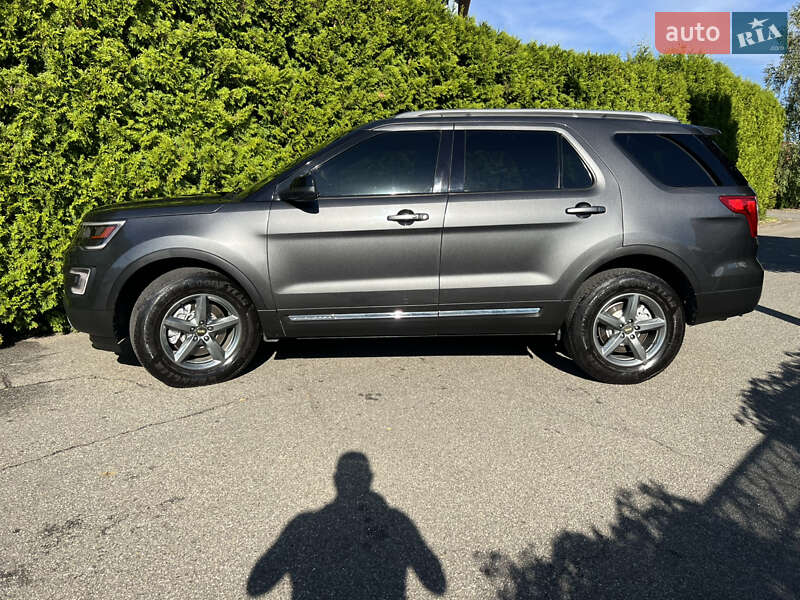 Внедорожник / Кроссовер Ford Explorer 2016 в Киеве