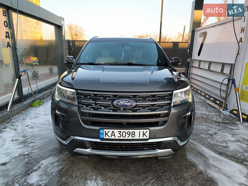 Внедорожник / Кроссовер Ford Explorer 2018 в Киеве